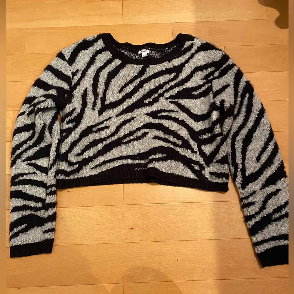 Cropper Sweater